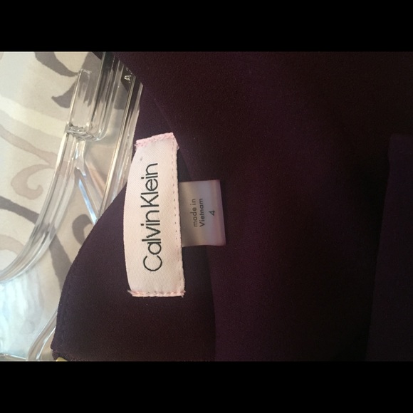 Beautiful burgundy/Purplish bell sleeve Dress - Picture 7 of 8